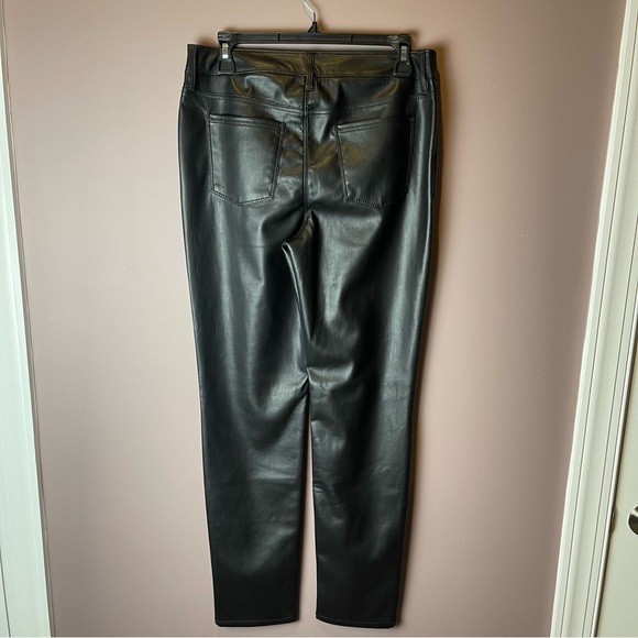 NWT Chicos Black Faux Leather Pants - Size 0R - Picture 12 of 13